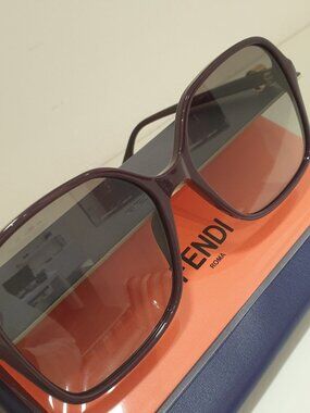 Fendi Vintage-Inspired Sunglasses - Fendi Ff0287 S